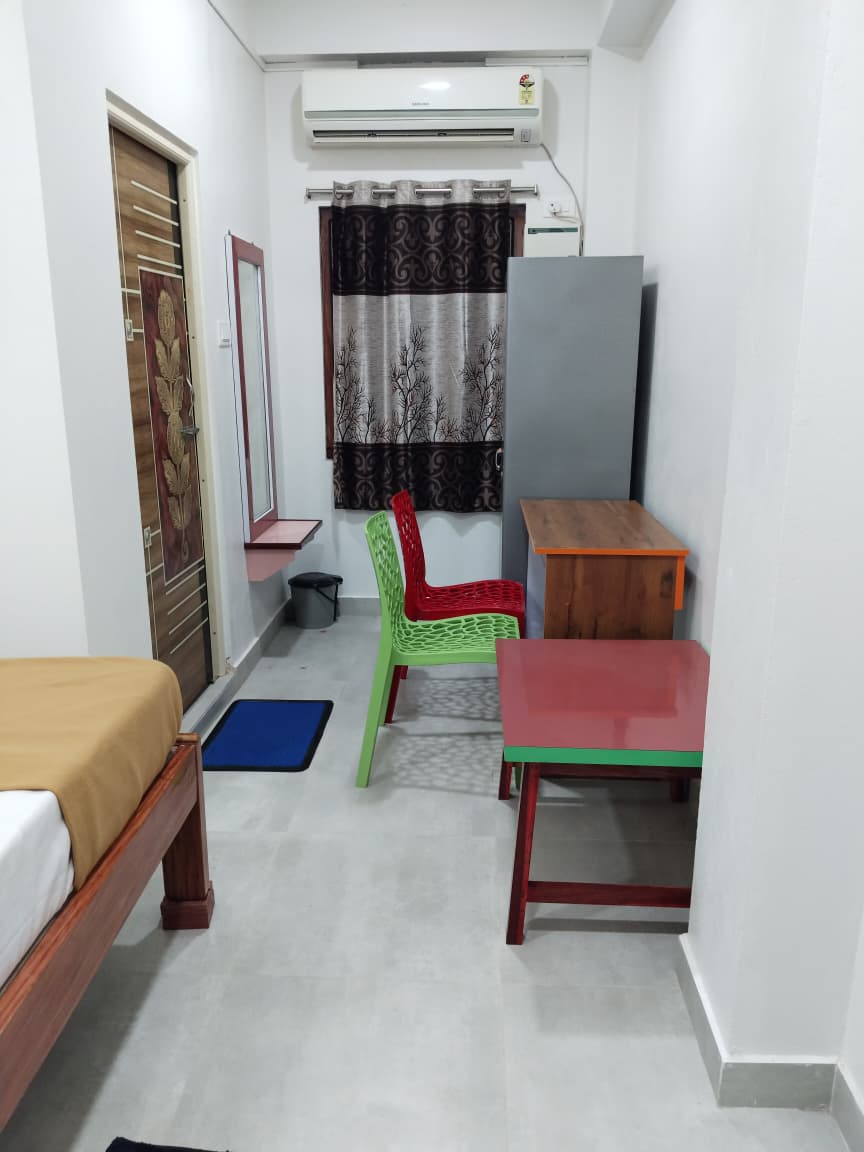 Standard Room - Image 7